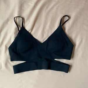 Lulu lemon criss-cross sports bra!